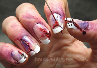 20-Halloween-Inspired-Zombie-Nail-Art-Ideas-2018 -The-Walking-Dead-Nails-21