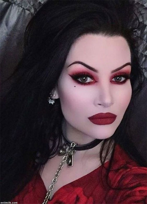 18-Scary-Witch-Halloween-Makeup-Ideas-Looks-2018-16