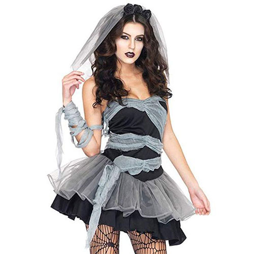 50-Creepy-Scary-Cheap-Halloween-Costume-Ideas-For-Girls-Women-2019-37